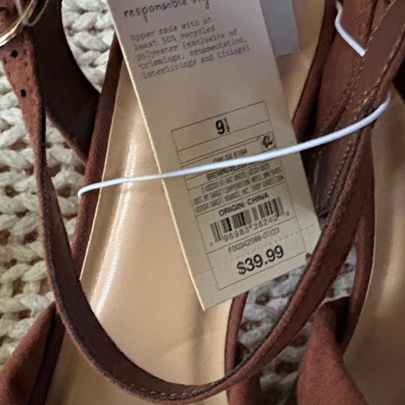 A New Day Women's Tan Bow Sandals - Picture 3 of 9